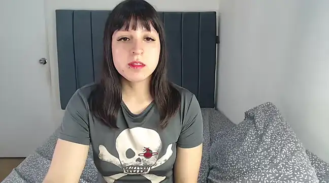 Snapshot of Chanelsexyy chatting on 02/17/25, 08:26 Chanelsexyy online show from 02/17/25, 08:26