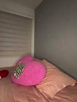 Sammy pink online show from 04/24/26, 11:29