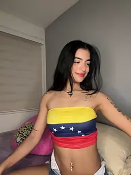 Snapshot of Sammy_pink chatting on 05/19/26, 12:05 Sammy pink online show from 05/19/26, 12:05
