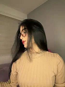 Snapshot of Sammy_pink chatting on 06/15/26, 01:52 Sammy pink online show from 06/15/26, 01:52