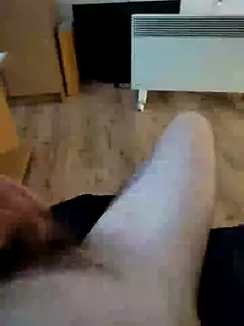 Snapshot of MrNoBoDy000 chatting on 12/29/24, 12:55 MrNoBoDy000 online show from 12/29/24, 12:55