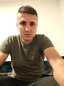 Snapshot of MrNoBoDy000 chatting on 01/14/26, 06:35 MrNoBoDy000 online show from 01/14/26, 06:35