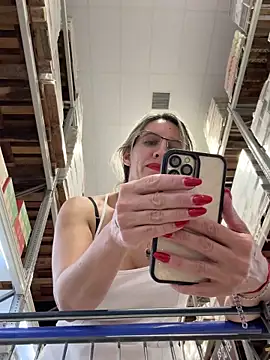 Gatitacarlita online show from 12/28/24, 06:29