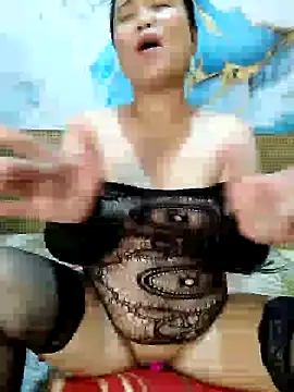 Snapshot of aya_01 chatting on 03/16/25, 12:23 aya 01 online show from 03/16/25, 12:23