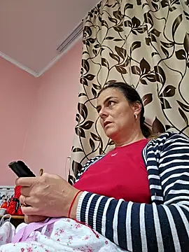 IsabelleCraft online show from 03/08/25, 07:05