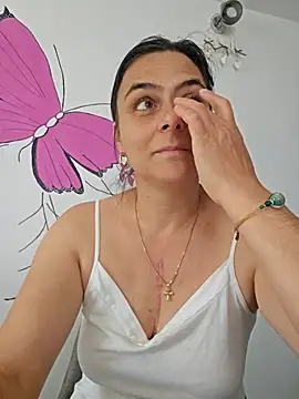 IsabelleCraft online show from 11/17/25, 08:53