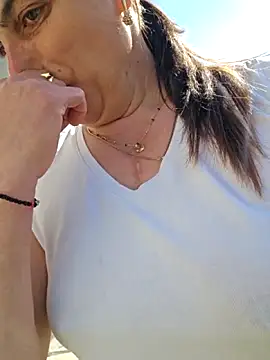 IsabelleCraft online show from 04/20/26, 08:06