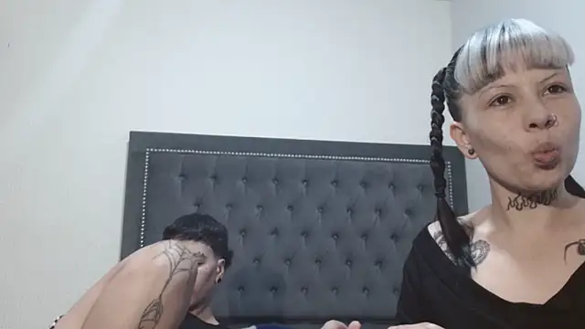 dulce maria x online show from 04/05/26, 12:57