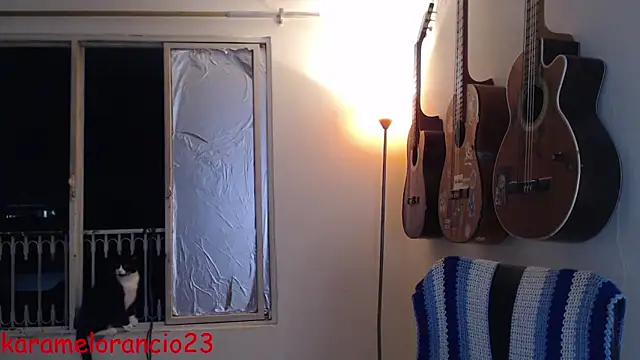 Snapshot of Smoke_trip_Alicia chatting on 09/20/25, 03:51 Smoke trip Alicia online show from 09/20/25, 03:51