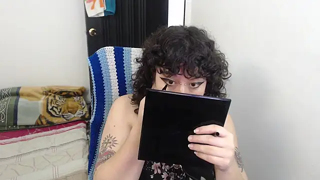 Smoke trip Alicia online show from 02/07/26, 02:32