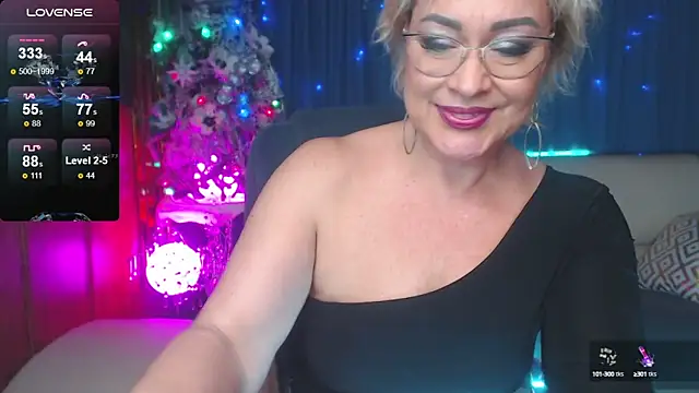 Snapshot of Ellen_Ripley chatting on 01/11/25, 03:42 Ellen Ripley online show from 01/11/25, 03:42