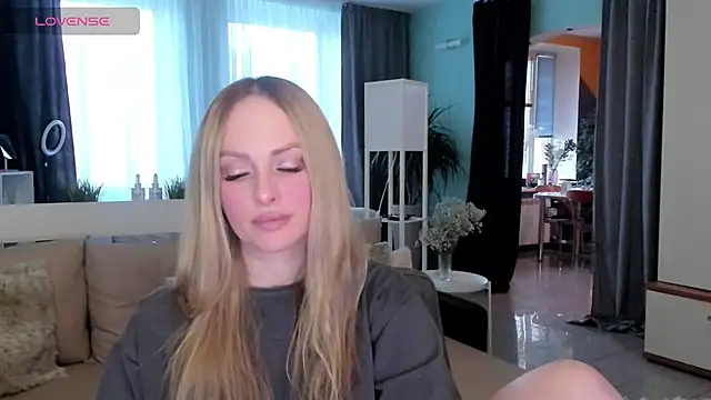 Snapshot of Libby_Nora chatting on 01/28/25, 11:17 Libby Nora online show from 01/28/25, 11:17