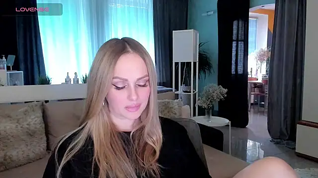 Snapshot of Libby_Nora chatting on 02/10/25, 01:01 Libby Nora online show from 02/10/25, 01:01