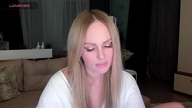 Snapshot of Libby_Nora chatting on 02/12/25, 03:16 Libby Nora online show from 02/12/25, 03:16