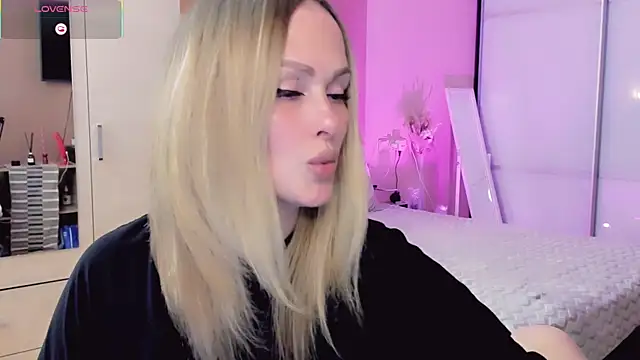 Snapshot of Libby_Nora chatting on 05/09/26, 11:37 Libby Nora online show from 05/09/26, 11:37