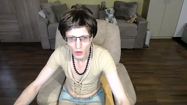 clementine online show from 07/24/26, 10:13