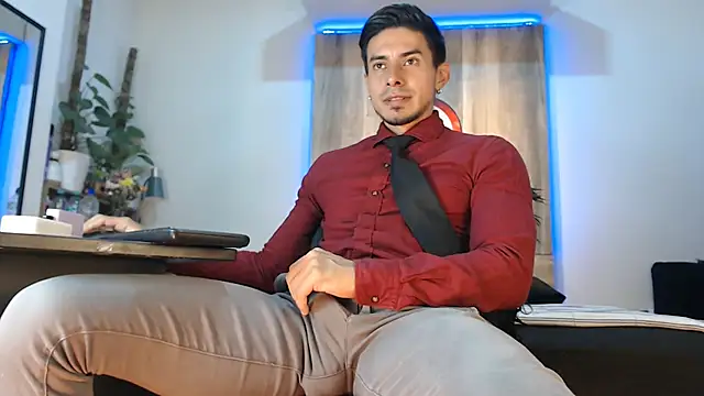 Andrew 4  online show from 04/16/26, 03:07