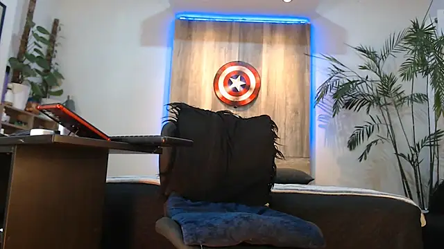 Snapshot of Andrew_4_ chatting on 07/25/26, 02:53 Andrew 4 online show from 07/25/26, 02:53
