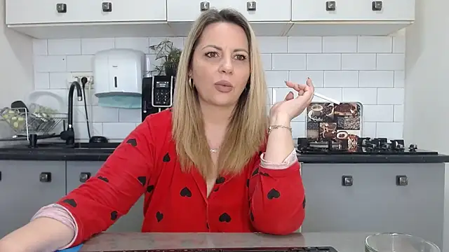 erikaerika online show from 01/28/25, 10:02