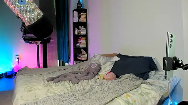 Snapshot of kawaiiibabiii chatting on 09/13/25, 04:01 kawaiiibabiii online show from 09/13/25, 04:01