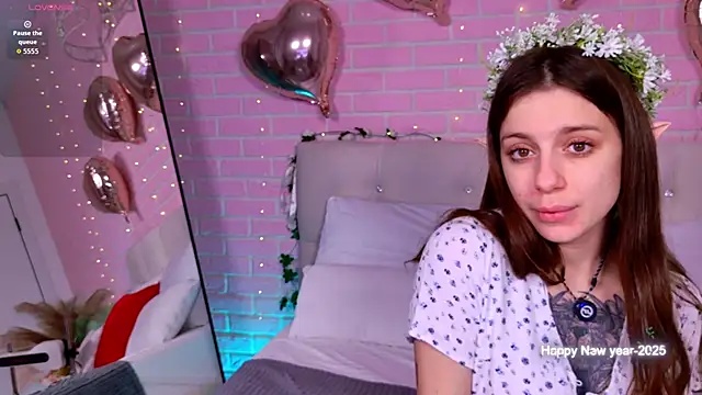 Snapshot of Eille_Elfie chatting on 12/02/25, 05:02 Eille Elfie online show from 12/02/25, 05:02