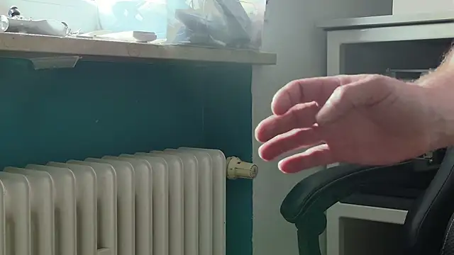 NylonHype online show from 04/10/26, 01:38