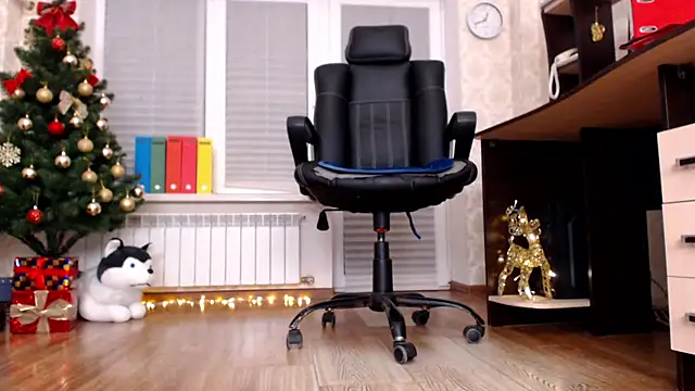 CassieDonald online show from 12/24/24, 09:44