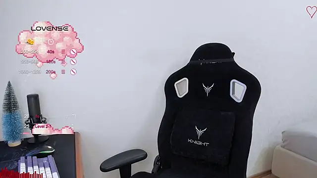 SkyqueenI online show from 12/06/24, 08:59