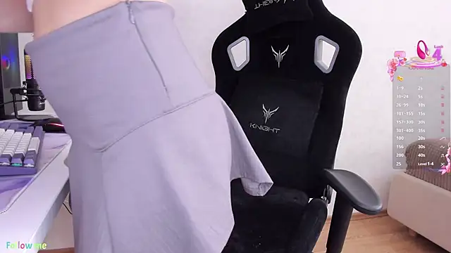 SkyqueenI online show from 09/18/25, 07:43