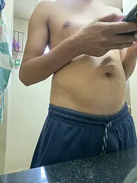 Snapshot of Talha266 chatting on 10/13/25, 04:56 Talha266 online show from 10/13/25, 04:56