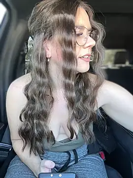 MaggyMayI online show from 01/16/26, 05:06