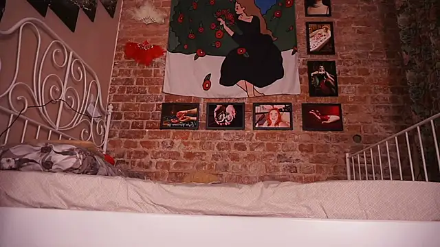 Evelively online show from 12/19/25, 02:18