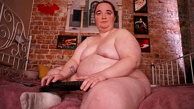 Evelively online show from 04/19/26, 03:00