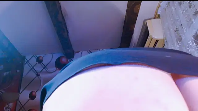 Veraluz online show from 04/13/26, 06:13