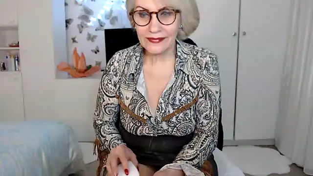 Snapshot of Ghertrude52 chatting on 02/22/25, 04:51 Ghertrude52 online show from 02/22/25, 04:51