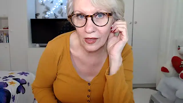 Snapshot of Ghertrude52 chatting on 03/06/25, 04:08 Ghertrude52 online show from 03/06/25, 04:08