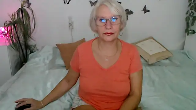 Snapshot of Ghertrude52 chatting on 09/09/25, 03:06 Ghertrude52 online show from 09/09/25, 03:06