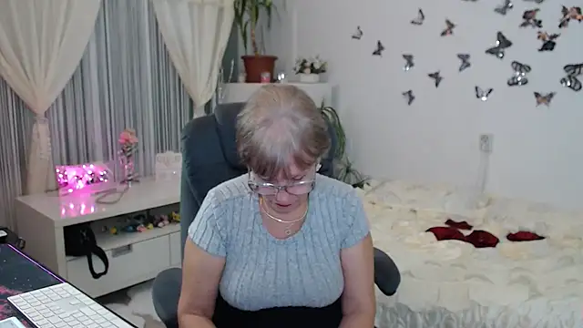 Snapshot of Ghertrude52 chatting on 10/10/25, 03:16 Ghertrude52 online show from 10/10/25, 03:16