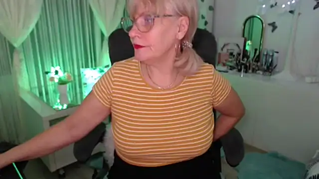 Ghertrude52 online show from 01/09/26, 04:04