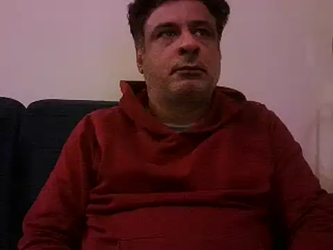 Snapshot of desipapaxxx chatting on 01/27/25, 07:56 desipapaxxx online show from 01/27/25, 07:56