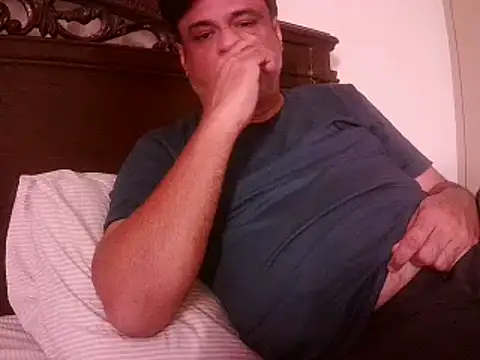 Snapshot of desipapaxxx chatting on 02/01/25, 07:47 desipapaxxx online show from 02/01/25, 07:47