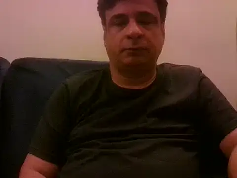 Snapshot of desipapaxxx chatting on 02/02/25, 05:59 desipapaxxx online show from 02/02/25, 05:59