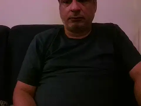 Snapshot of desipapaxxx chatting on 02/05/25, 05:20 desipapaxxx online show from 02/05/25, 05:20