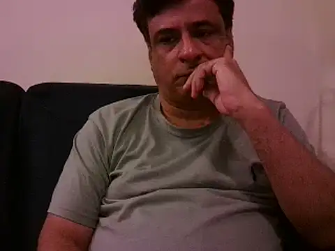 Snapshot of desipapaxxx chatting on 02/07/25, 06:45 desipapaxxx online show from 02/07/25, 06:45