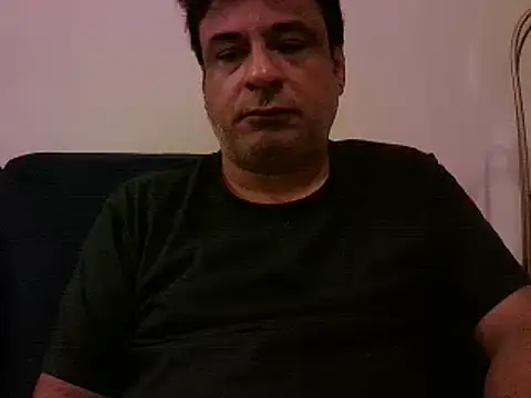 Snapshot of desipapaxxx chatting on 03/04/25, 12:50 desipapaxxx online show from 03/04/25, 12:50