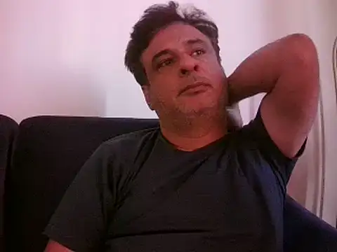 Snapshot of desipapaxxx chatting on 03/10/25, 06:49 desipapaxxx online show from 03/10/25, 06:49