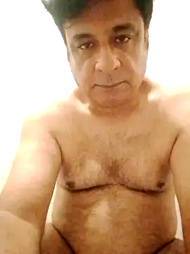 Snapshot of desipapaxxx chatting on 09/25/25, 08:34 desipapaxxx online show from 09/25/25, 08:34
