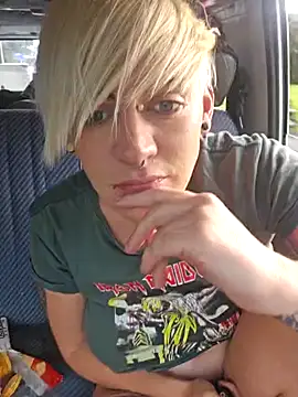 PinkTheHawk online show from 03/09/25, 05:11