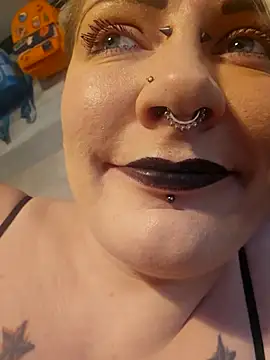 PinkTheHawk online show from 02/07/26, 11:52