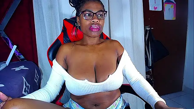 DanisaBrown online show from 01/07/26, 03:03